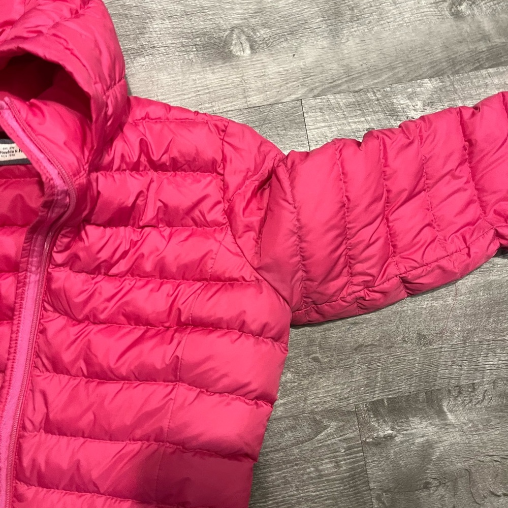 A&F Lightweight Puffer Jacket - Picture 8 of 9